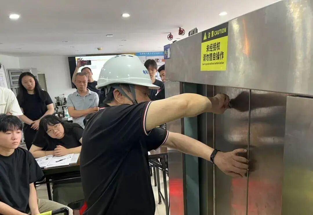 1761795551193870.jpg 3.jpg